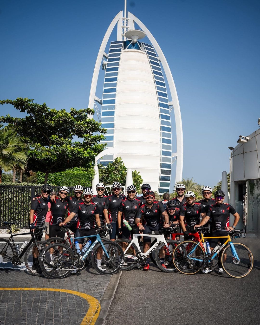Türkiye Cumhuriyeti'nin 100. Yılında Dubai'de 100 KM Pedal Çevirdiler