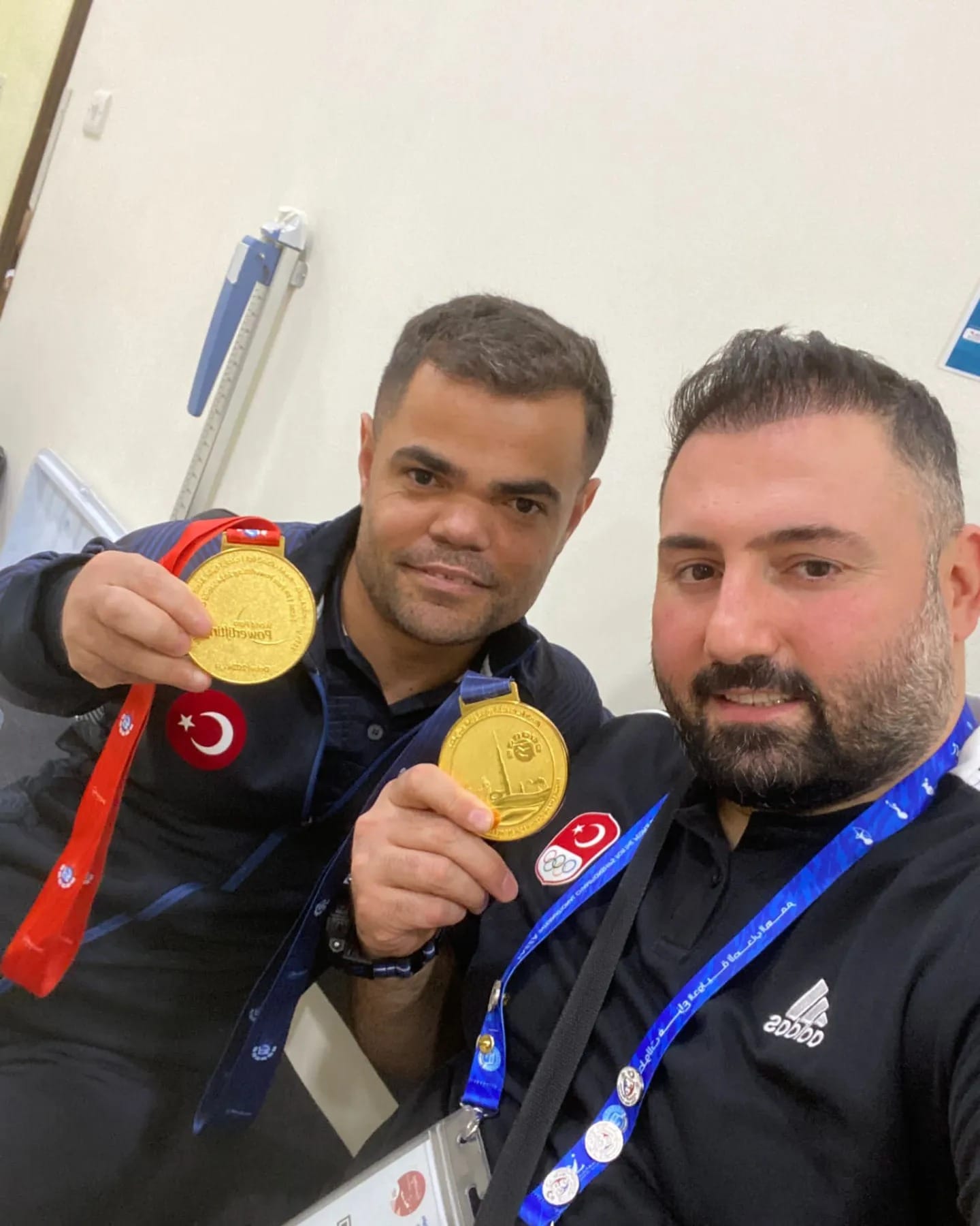Kilosunun 3 Katını Kaldıran Yiğido Dubai'de Büyük Gurur Yaşattı
