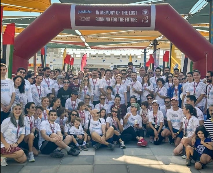 Dubai’deki Türkler Depremzede Çocuklara Yardım İçin Koştu
