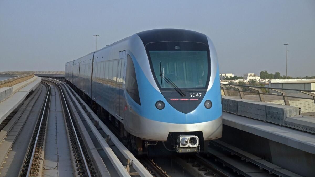 Al Khail'den BAE Değişim İstasyonuna Dubai Metrosu Kırmızı Hat Seferleri Aksadı