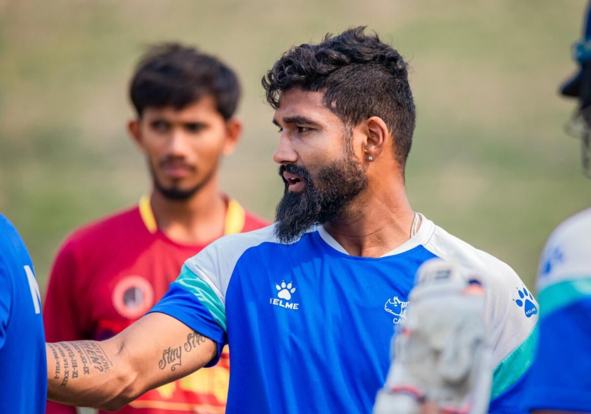 T20 Dünya Kupası: Bu 'Utangaç' Nepal Polisi Bowling Oyuncularını Kelepçelemeye Hazır