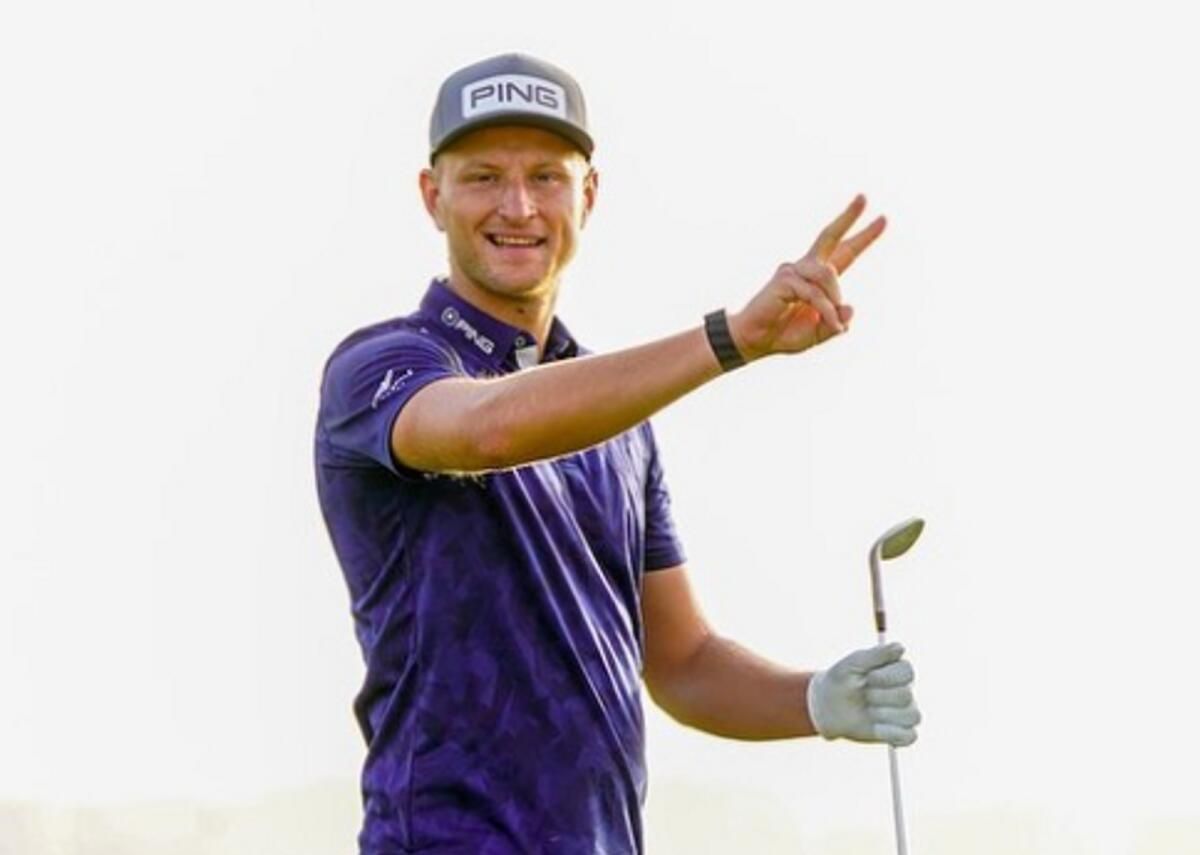 Meronk, Golfte Yeni Bir Yön Ararken Uzun Süredir Teknik Direktör Matthew Tipper ile Ayrılıyor