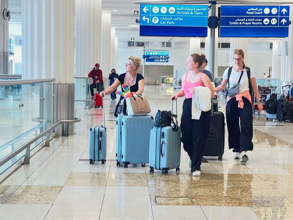 2 Gün İçinde 1.244 Dubai Uçuşu İptal Edildi; Dxb, Terminal 1'deki Bazı Havayollarının Varışlarına Devam Ediyor