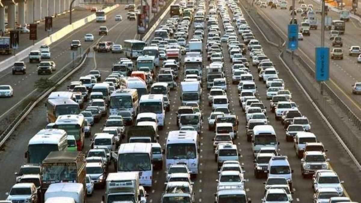 Dubai'nin Uzaktan Çalışma Politikalarını Genişletmeye Yönelik Yeni Trafik Planı