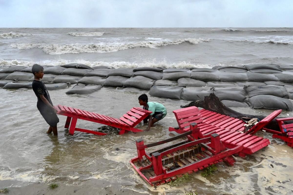 Siklon Remal Bangladeş ve Hindistan'ı Vururken Elektriksiz Milyonlar
