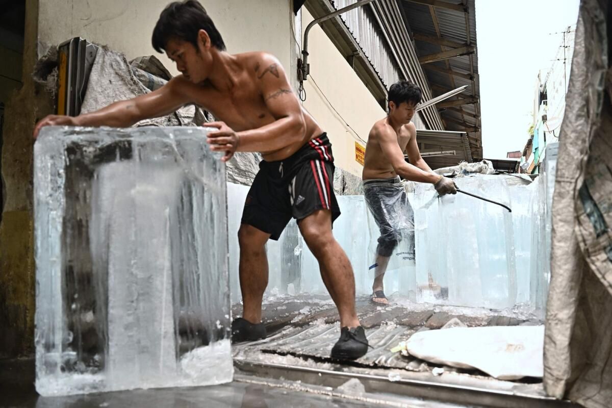 Tayland'da Bu Yıl Şimdiye Kadar 61 kişi Sıcak Çarpmasıyla Öldü