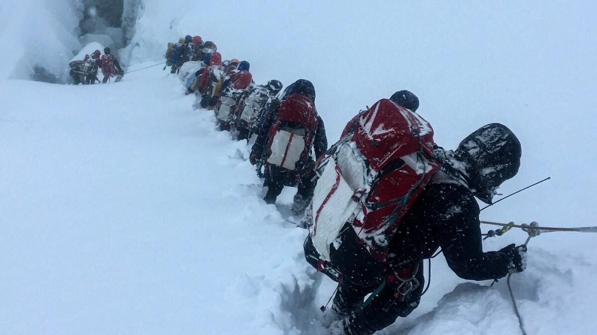 Nepal: Everest Dağı'nda Ölü Sayısı 4'e Yükseldi; 3 Kişi Hala Kayıp