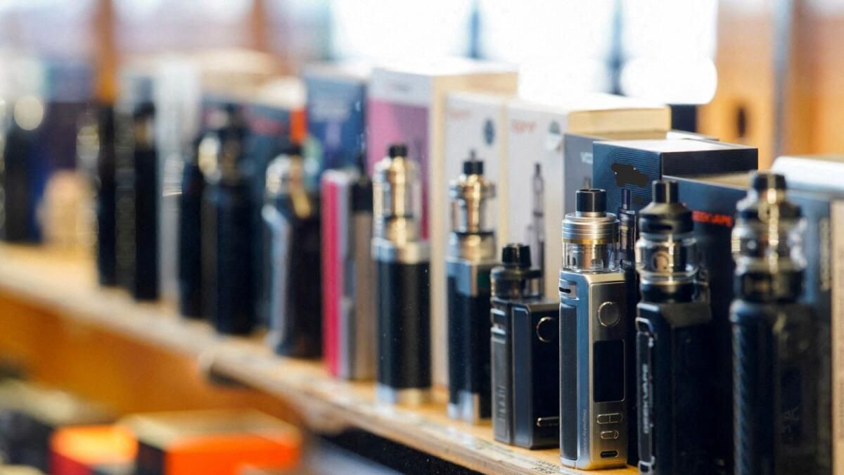 E-Sigara İçmek 'Daha Güvenli' midir? BAE Bakanlığı Yanlış Fikri Desteklemeye Karşı Uyardı