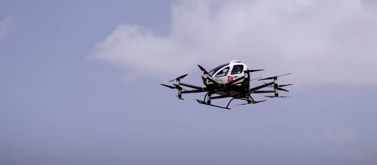 BAE'nin ilk Yolcu Taşıyan Drone Denemesi Abu Dabi'de Gerçekleşti