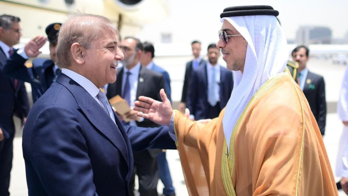 BAE: Pakistan Başbakanı Şehbaz Şerif Abu Dabi'ye Geldi