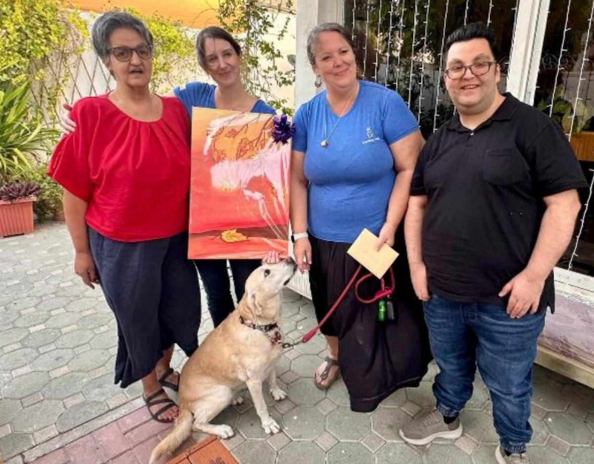 BAE: Bu Köpekler Alzheimer Hastalarının Şarkı Söylemesine Nasıl Yardımcı Oluyor, Okuyun