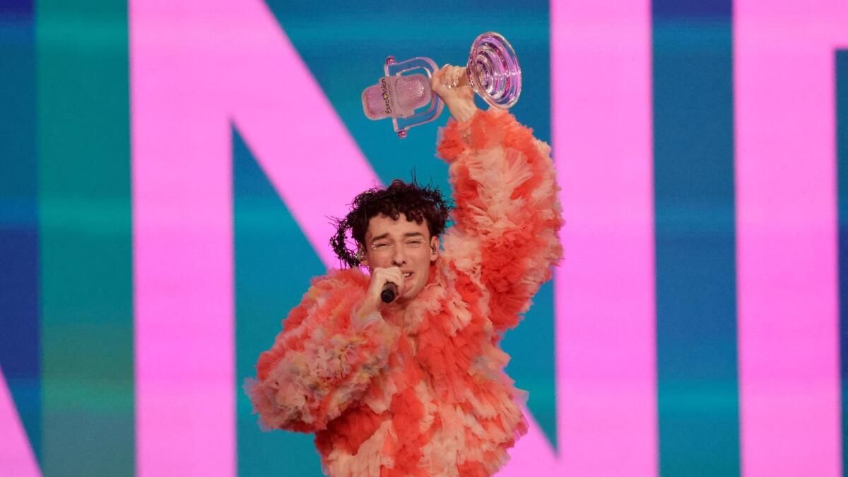 İsviçreli Eurovision Birincisi Nemo, Kahramanın Selamına Geri Döndü