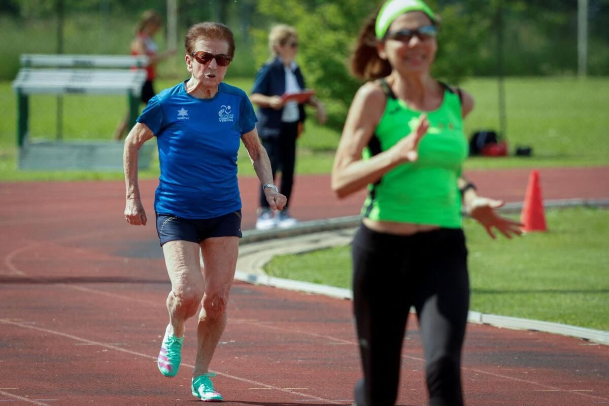 İtalya'nın 90 Yaşındaki Sprint Kraliçesi için Engel Yok