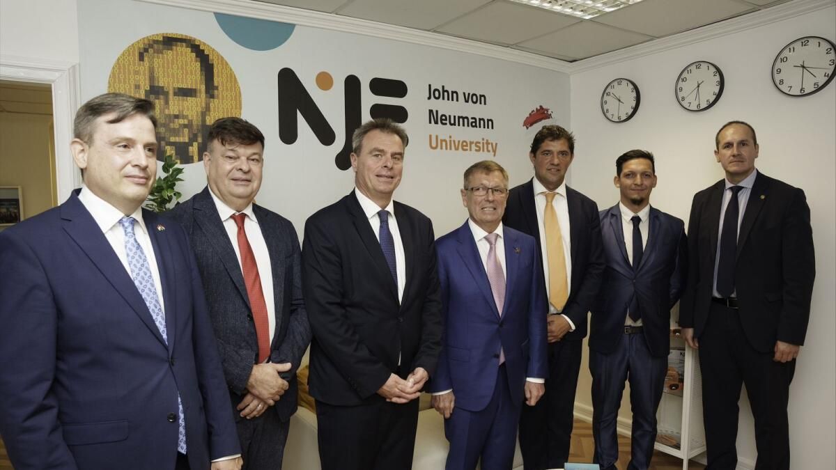 John Von Neumann Üniversitesi Dubai Bilgi Parkı'nda Bölge Ofisi Açtı
