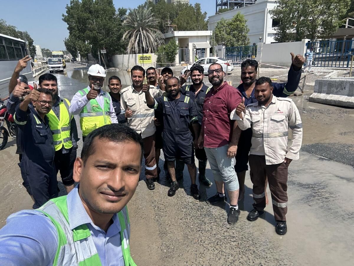 Tristar, Jebel Ali'deki Su Basmış Yolu Temizledi
