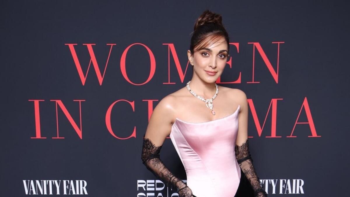 Kiara Advani, Cannes Sinemada Kadınlar Gala Yemeğinde Korse Elbisesiyle Göz Kamaştırıyor