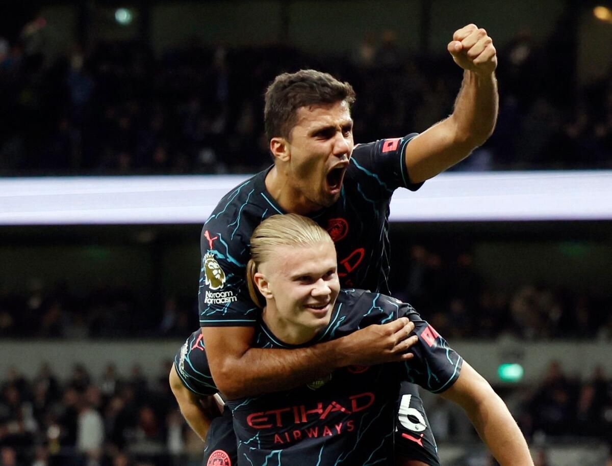 Haaland Double, Man City'yi Premier Lig Tarihinin Eşiğine Getirdi