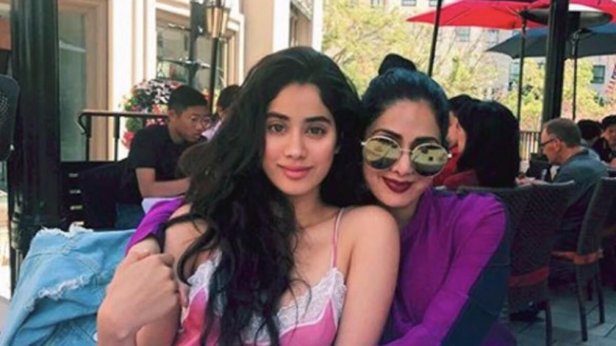 Merhum Sridevi'yi Özleyen Kızı Jahnvi Kapoor, 'En Sevdiği' Yeri Ziyaret Ediyor