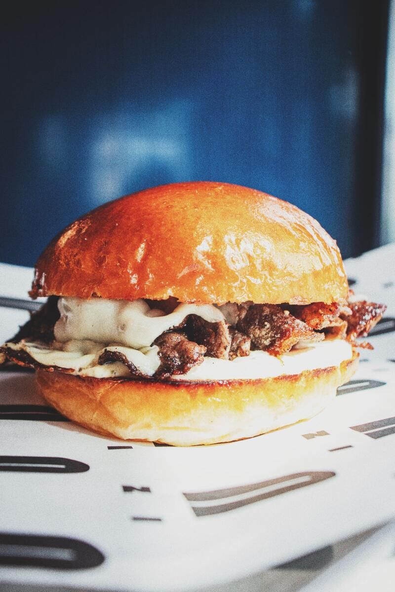 Restoran İncelemesi: Dubai'nin En Yeni Burger Lokantasında Kaliteli Çörekler ve Et