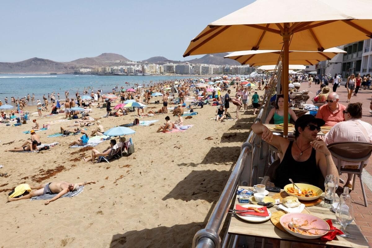 'Eve Git': Aşırı Turizm İspanya'da Tepkiye Neden Oldu