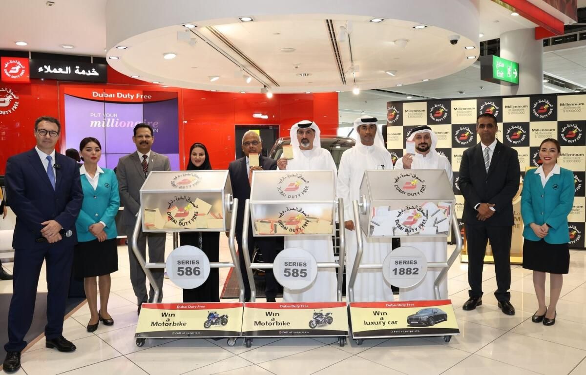 Abu Dabi'de İkamet Eden Kişi Dubai'de Gümrüksüz Çekilişte 1 Milyon Dolar Kazandı