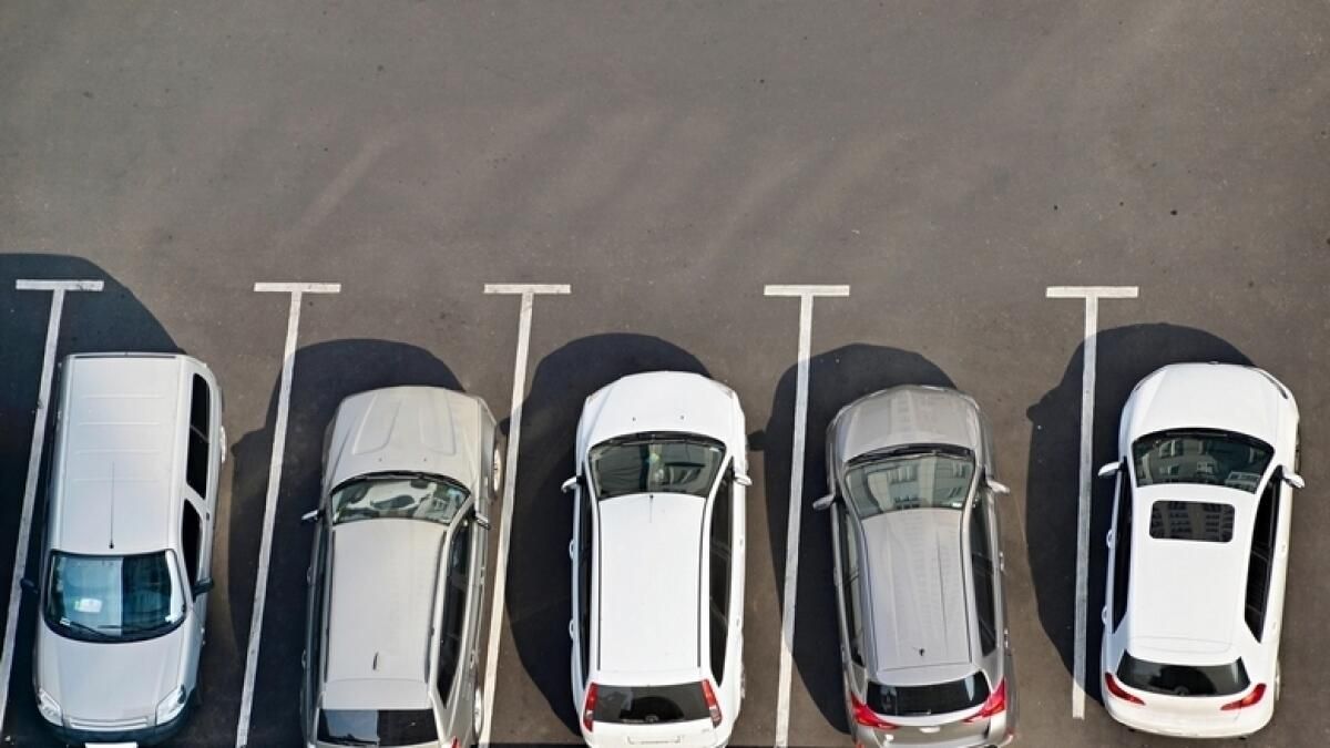 BAE: 29 Haziran'dan itibaren Ajman'da Üç Yolda Ücretli Otopark İlan Edildi
