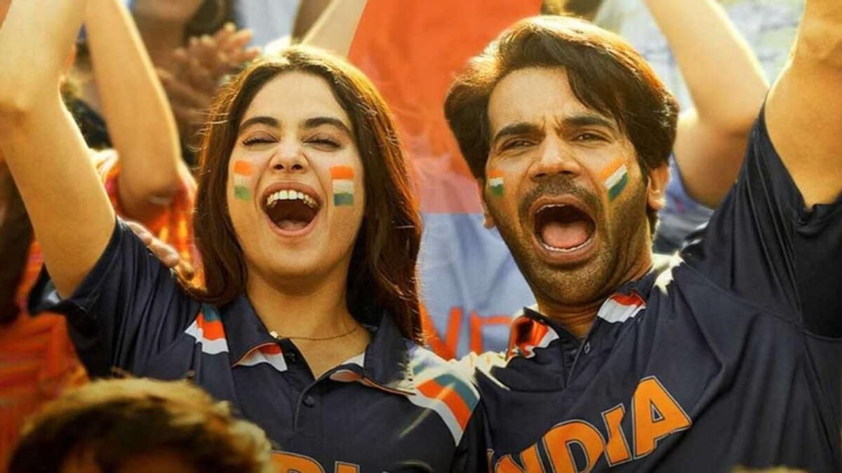 'Bay ve Bayan Mahi' İncelemesi: Rajkummar Rao ve Janhvi Kapoor Sıkıcı Bir Filmde Harikalar