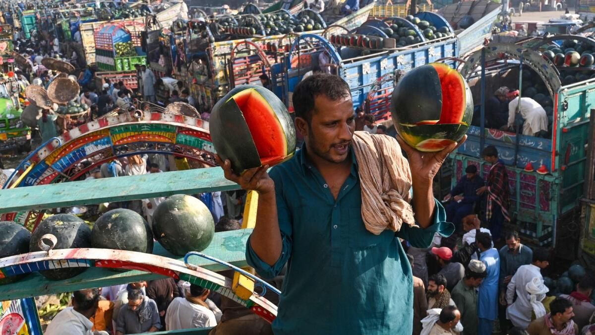 Pakistan Merkez Bankası Faizleri Düşürdü