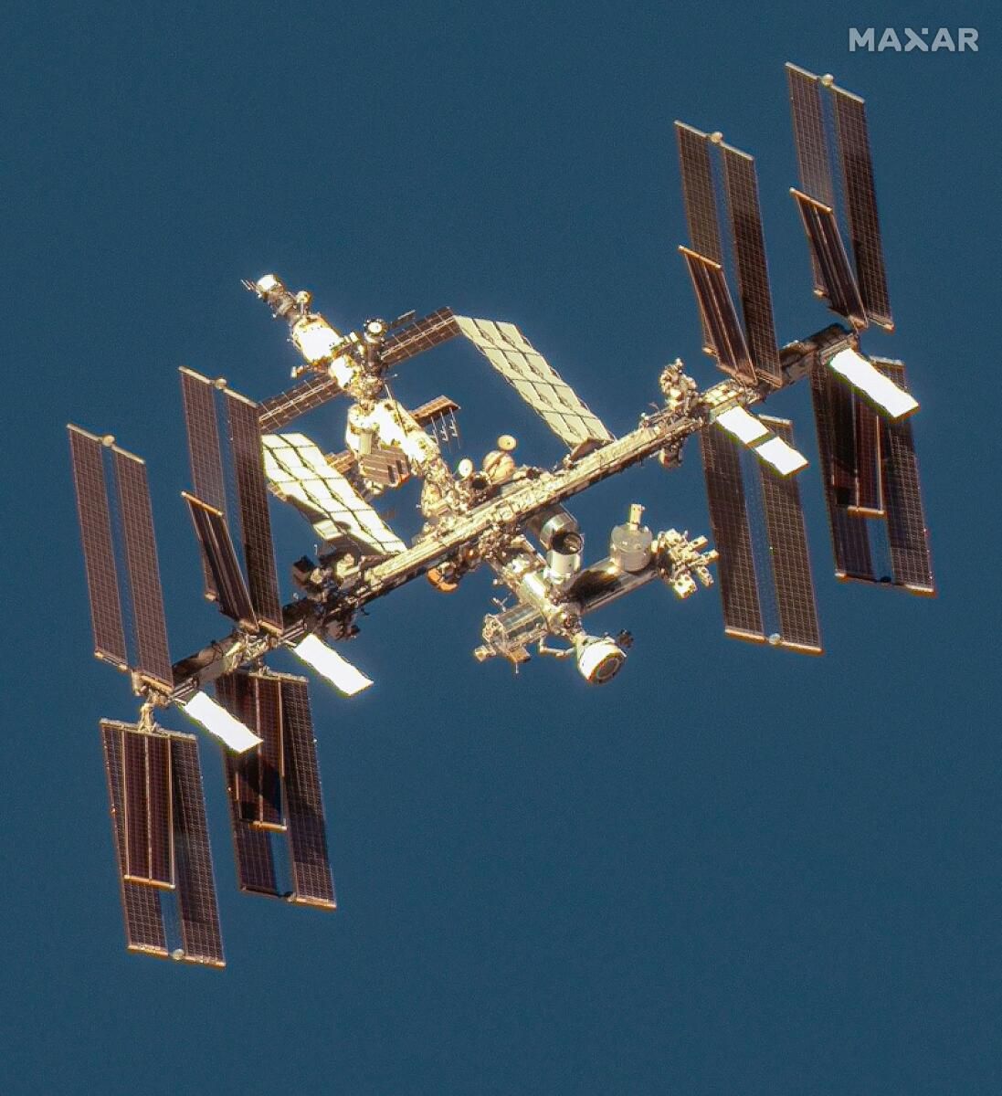 Rus Uydusu Uzayda Dağıldı, Iss Astronotlarını Sığınmaya Zorladı
