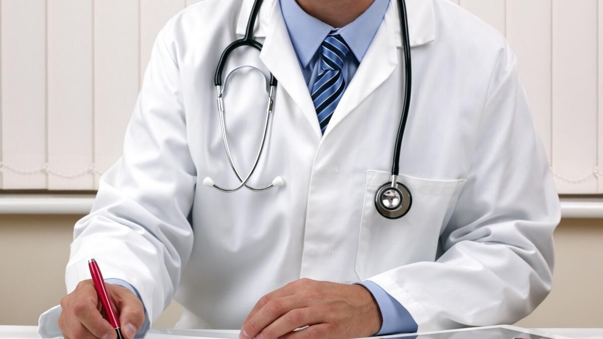 BAE Doktorları, Bu Bayram ve Yaz Aylarında Çocuklar için Seyahat Öncesi Aşıları Vurguluyor