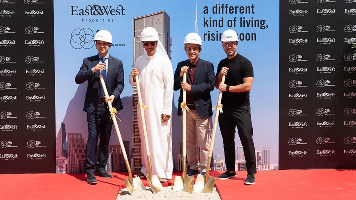 East &amp; West Properties, inşaatın Resmi Olarak Başlaması Münasebetiyle 25 Saatlik Heimat Temel Atma Törenini Kutluyor