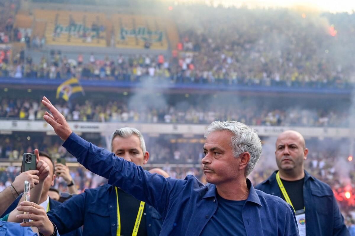 Fenerbahçe'nin Yeni Teknik Direktörü Mourinho İstanbul'da Sıcak Karşılandı