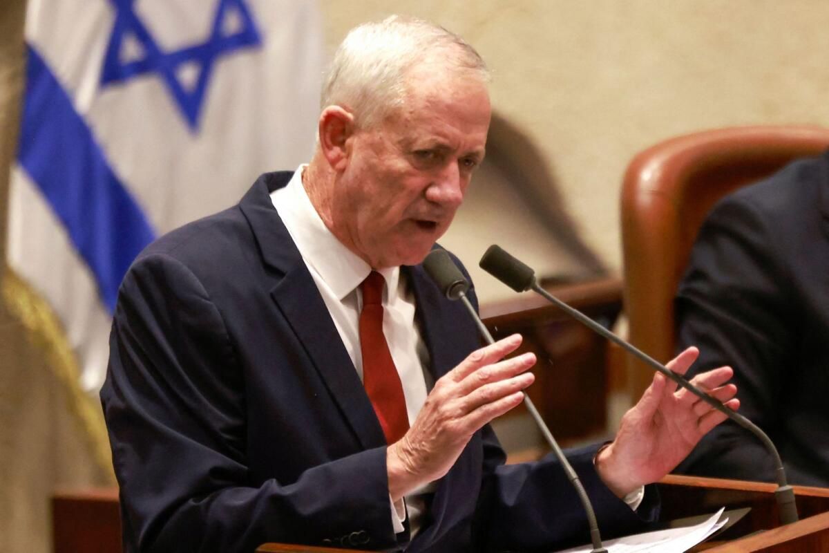 İsrail Savaş Kabinesi Bakanı Benny Gantz, Gazze Çatışması Sürerken İstifa Etti