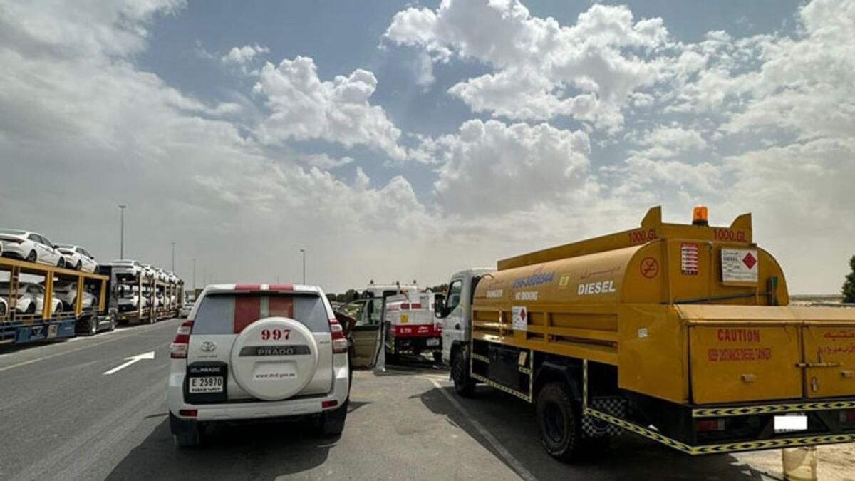 Dubai Yasadışı Dizel Ticaretini Çökertti, Denetimleri Artırdı