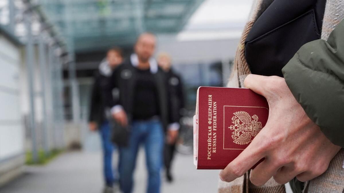 BAE: Rus Pasaportu Nasıl Yenilenir, Bilmeniz Gereken Her Şey