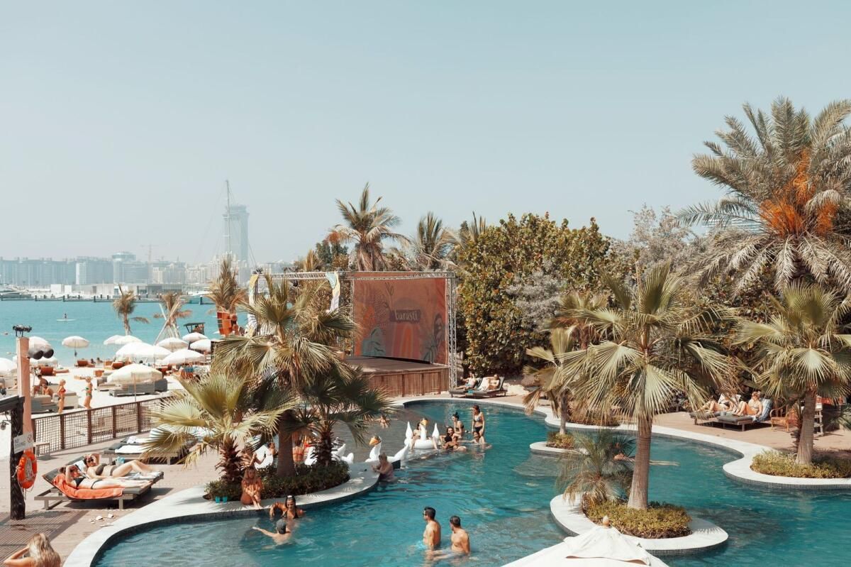 Dubai: Popüler Plaj Kulübü Yangından Sonra Yeniden Açılıyor