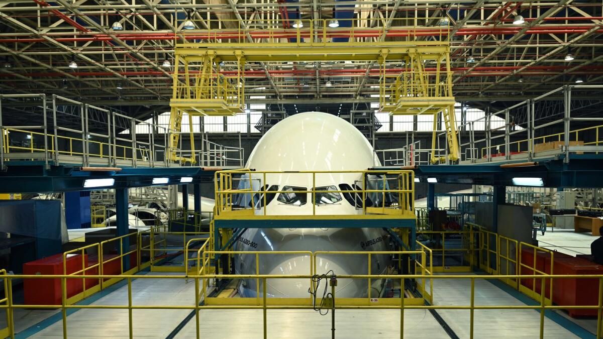 Bakın: Dubai Emirlikleri, Dünyanın En Büyük Güçlendirme Projesinde A380 Uçaklarını Nasıl Düşürüyor