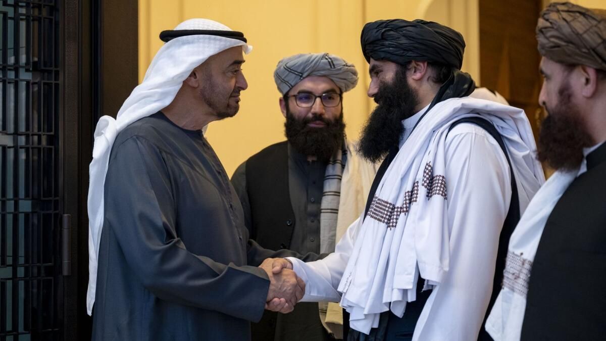 BAE Cumhurbaşkanı Afganistan İçişleri Bakanı ile Abu Dabi'de Görüştü