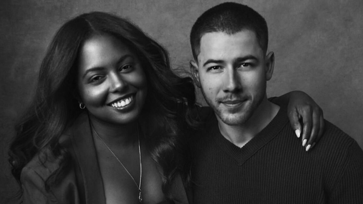Nick Jonas, Adrienne Warren Broadway'de 'Son Beş Yılda' Rol Alacak
