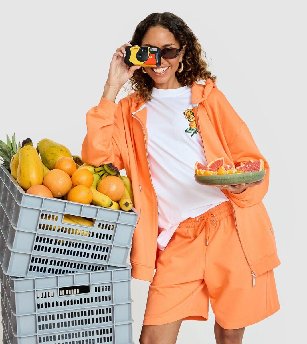 Apparel Group'un F5 Global, Çevre Dostu ve Renkli Wonky Fruits Yaz Koleksiyonunu Piyasaya Sürdü
