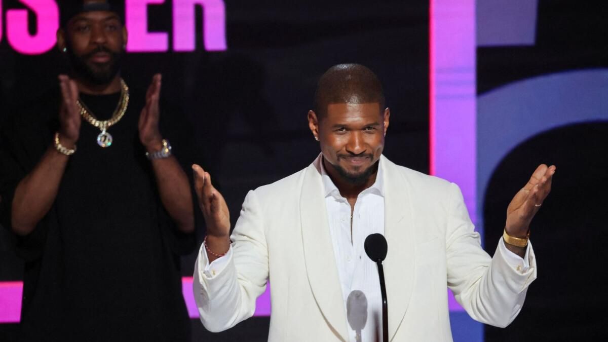 Usher, Bet Ödülleri'nde Yaşam Boyu Başarı Sonrası Duygusal Saygı Onuru Verdi