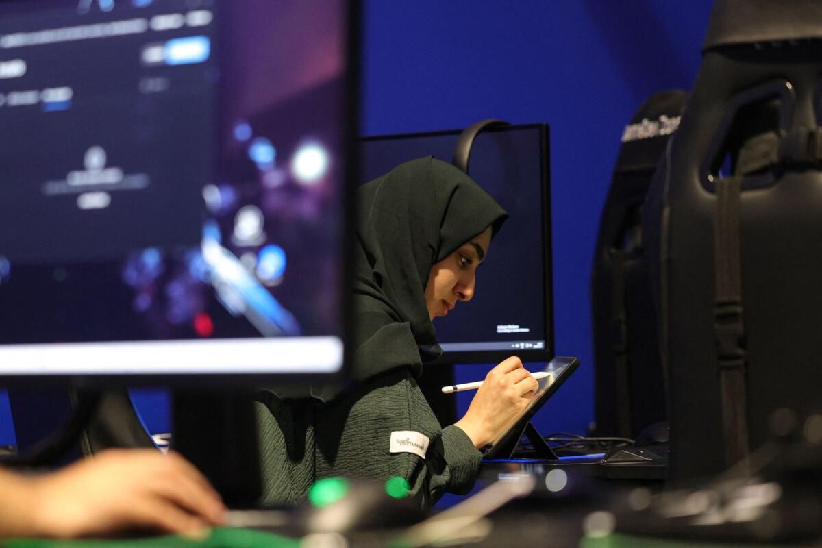 BAE: Yeni Esports, Oyun Tasarım Akademisi Öğrencilere Burs Verdiğini Açıkladı