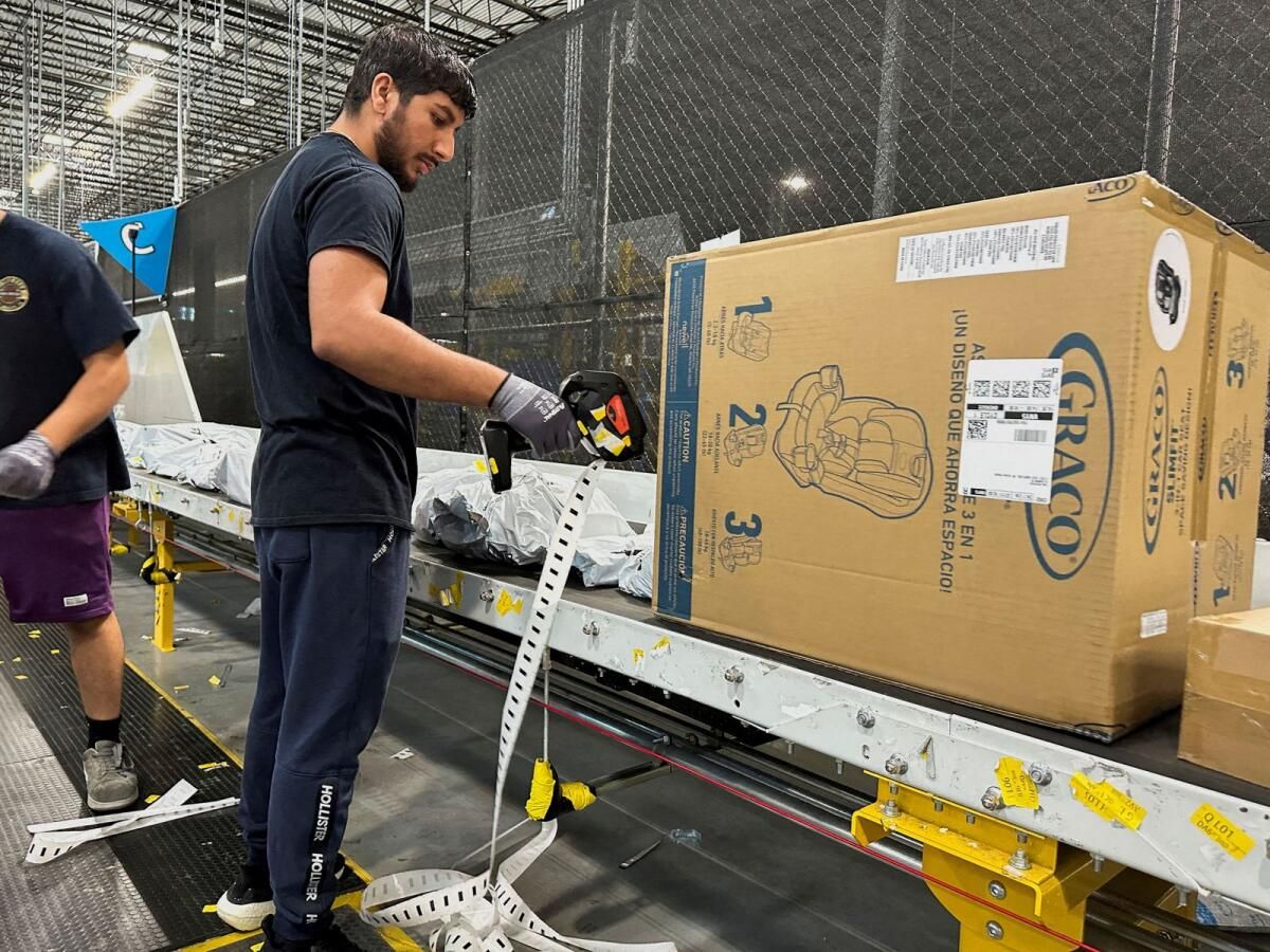Amazon, Bezos'un Finanse Ettiği Karbon Ofset Standardını Geride Bıraktı