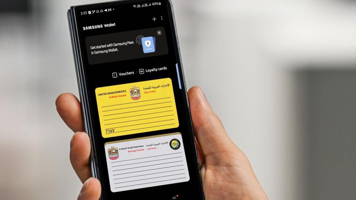 Dubaili Sürücüler Artık Cep Telefonları Aracılığıyla Ehliyetlerini ve Kayıtlarını Yenileyebiliyor