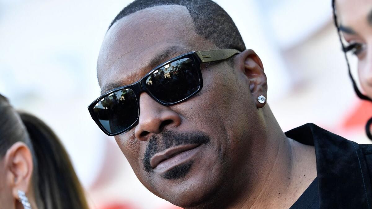 Eddie Murphy İkonik Ünlüleri Yansıtıyor