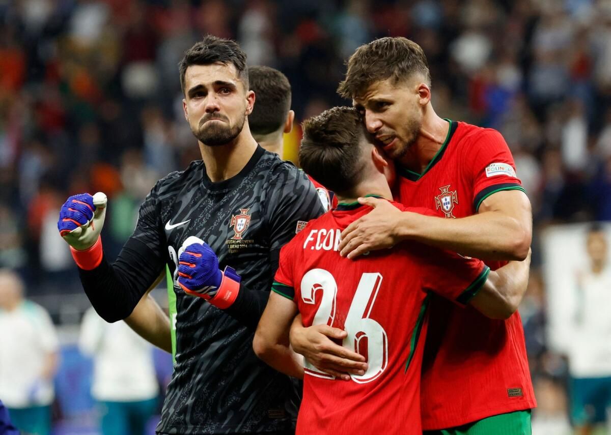 Portekiz Slovenya'yı Euro'dan Geçerken Kosta Penaltı Kahramanlıkları Ronaldo'yu Kurtardı