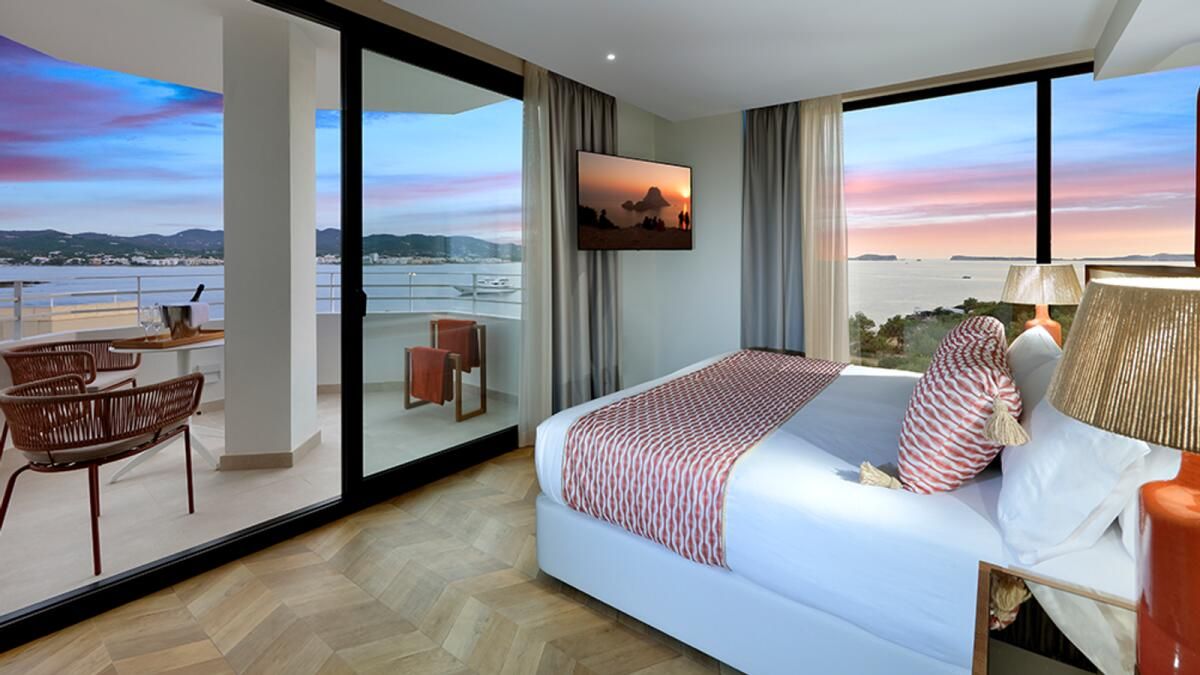 Trs Ibiza Hotel'de Her Şey Dahil Lüksü Keşfedin