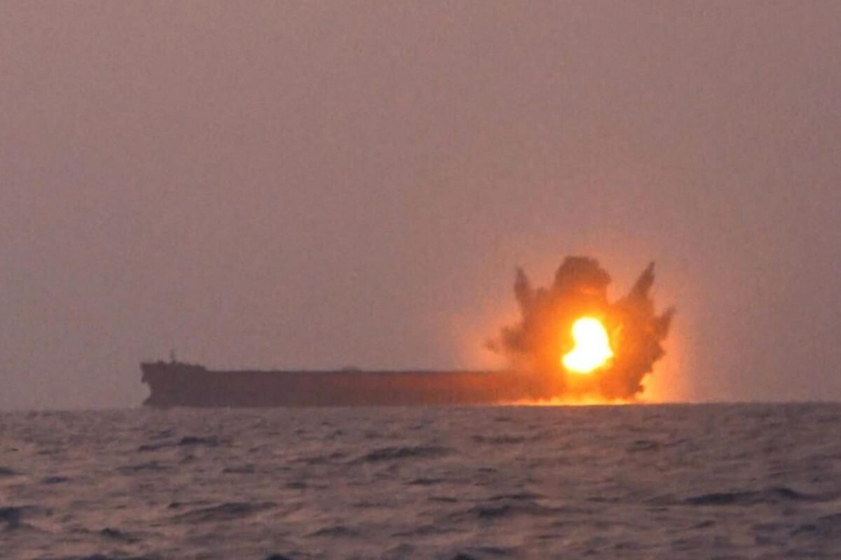 Petrol Tankeri <Em>Sounion</Em> Kızıldeniz Saldırısından Sonra Çevresel Risk Oluşturuyor