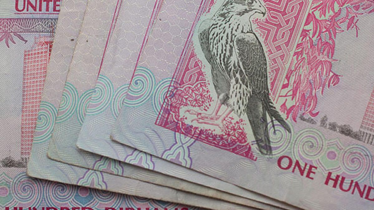 Abu Dabi: Onaysız Yanıcı Sıvılara Sahip Tankların Montajı için 30.000 Dhl'lik Para Cezası