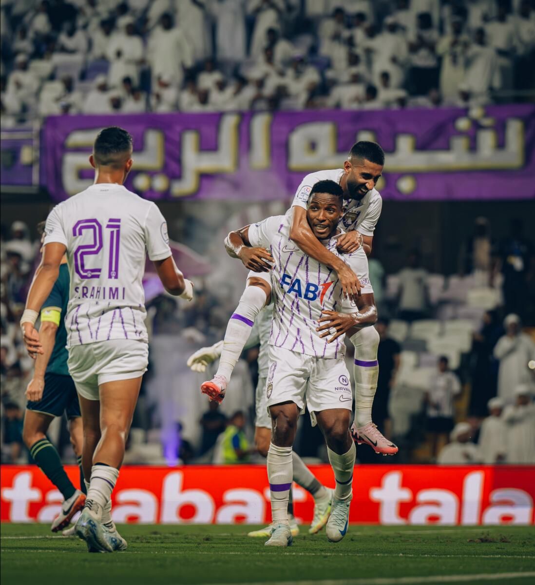Laba Kodjo, Al Ain'in Khorfakkan'a Karşı 5-1 Galibiyetinde Hat Trick Yaptı
